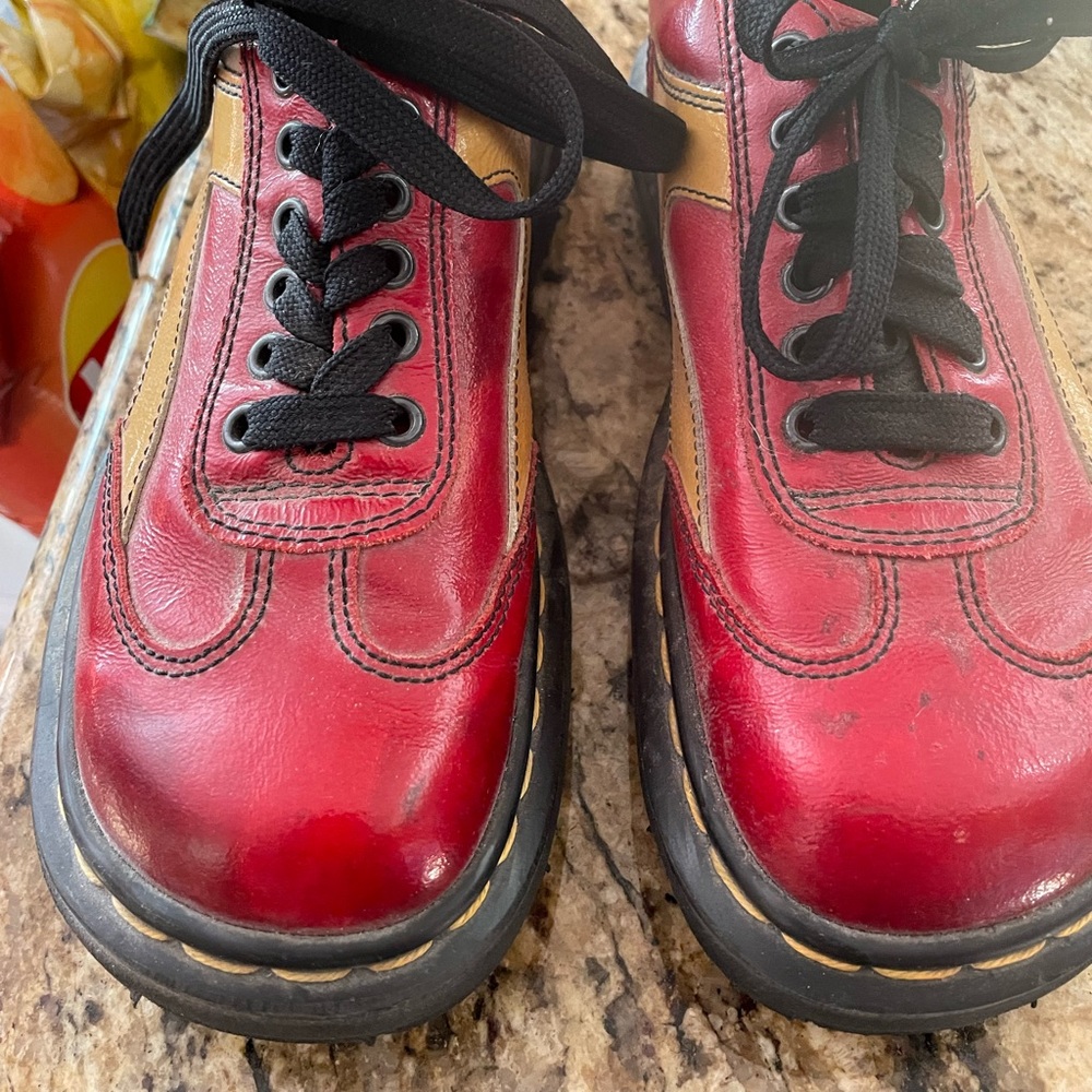 Dr.Marten Vintage Tan and Red Oxfords